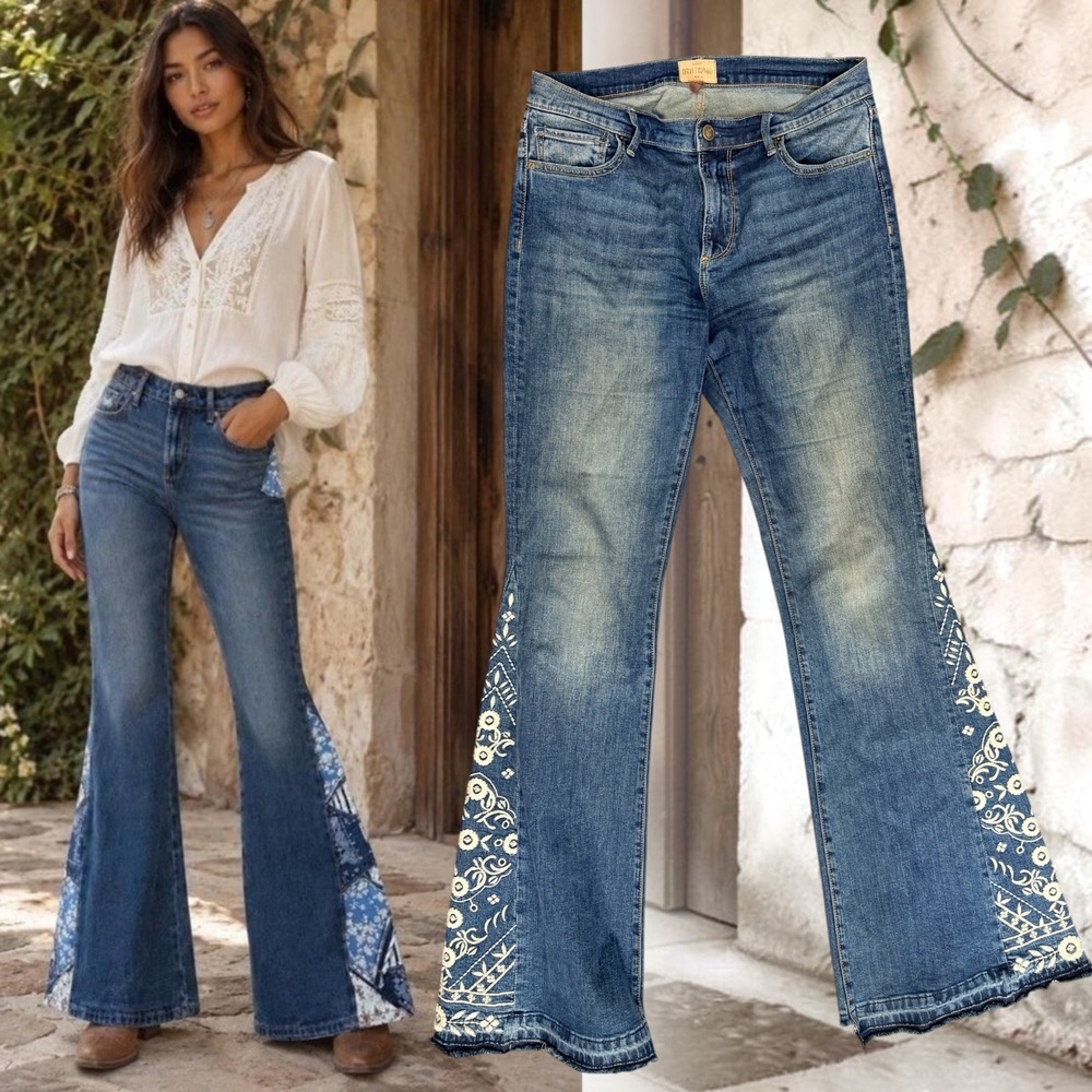 Driftwood Farrah Flare Jeans Embroidered Inset Blue 29x34